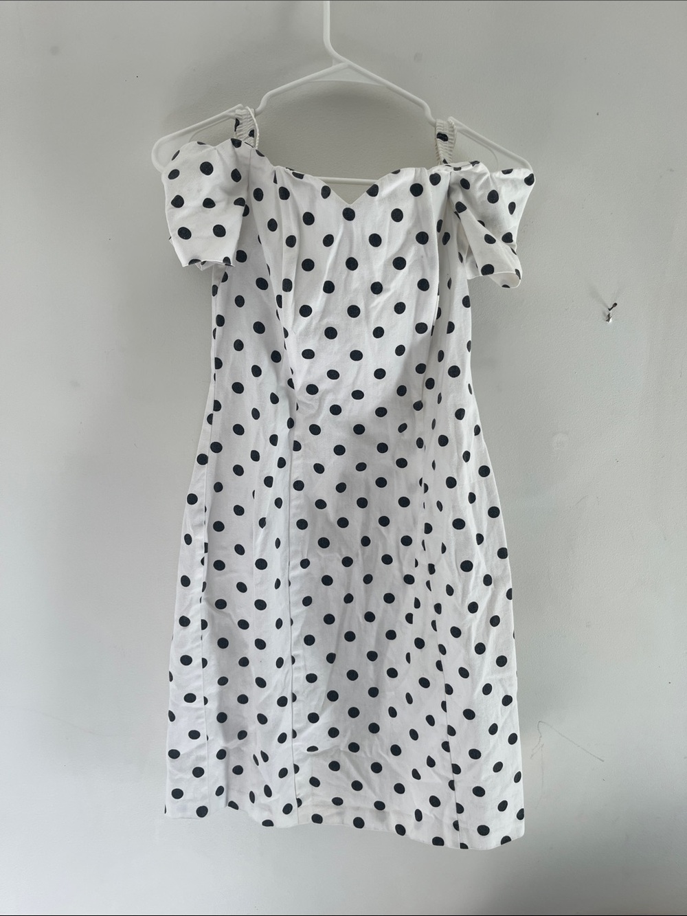 Vintage White Polka Dot Off-Shoulder Dress size 9/10